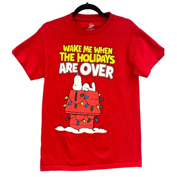 Peanuts Snoopy T-Shirt SM Red Dog House Christmas Lights Wake Me When Over Retro - Picture 1 of 11